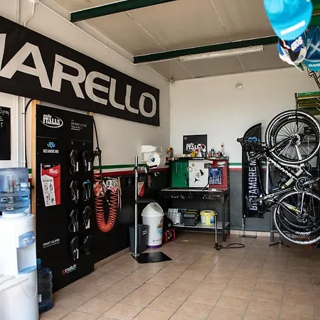 Lo Scoiattolo Piedmont Bike 3*