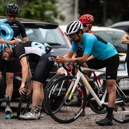 Lo Scoiattolo Piedmont Bike Hotel Pralormo