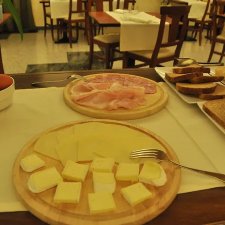 Lo Scoiattolo Piedmont Bike Hotel