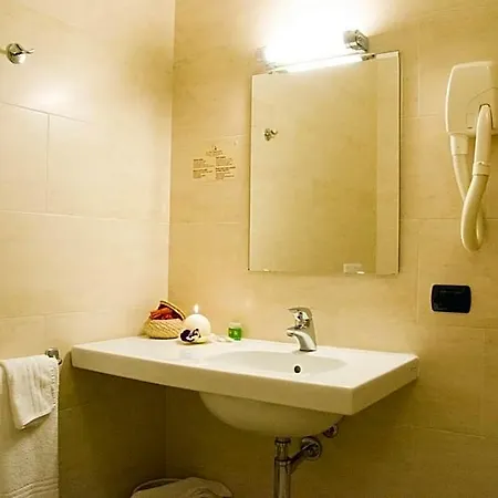 Lo Scoiattolo Piedmont Bike Hotel Pralormo
