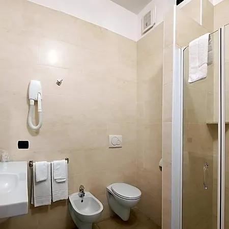 Lo Scoiattolo Piedmont Bike Hotel Pralormo