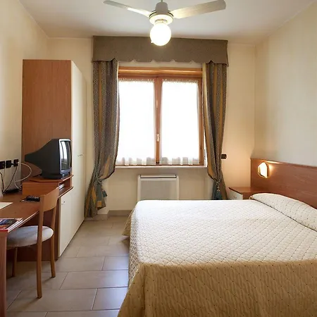 Hotel Lo Scoiattolo Piedmont Bike Pralormo