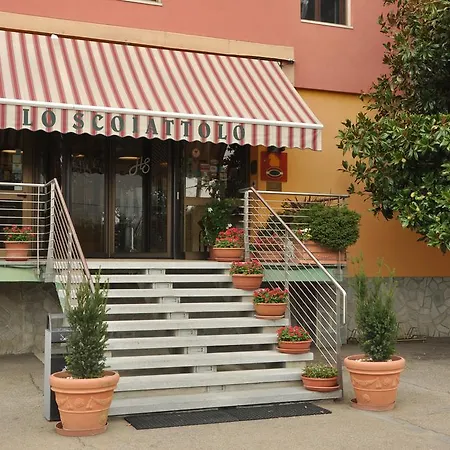 ホテル Lo Scoiattolo Piedmont Bike 3*